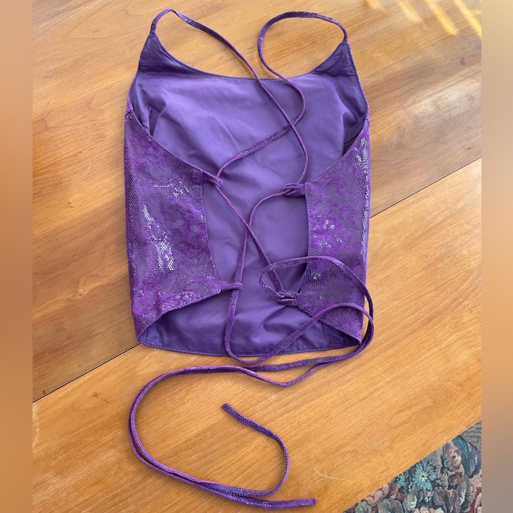 Vintage 90s 100% genuine leather strappy backless cropped tie top!